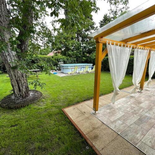 Hotel Piroschka Vendeghaz Zamárdi Exterior foto
